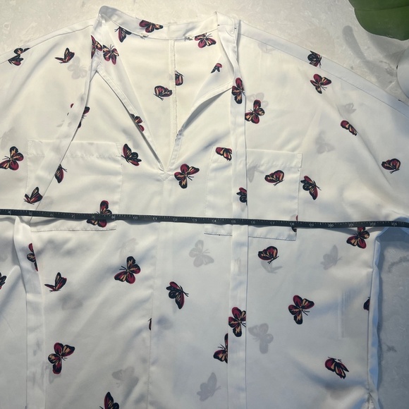 blouse - Picture 4 of 6